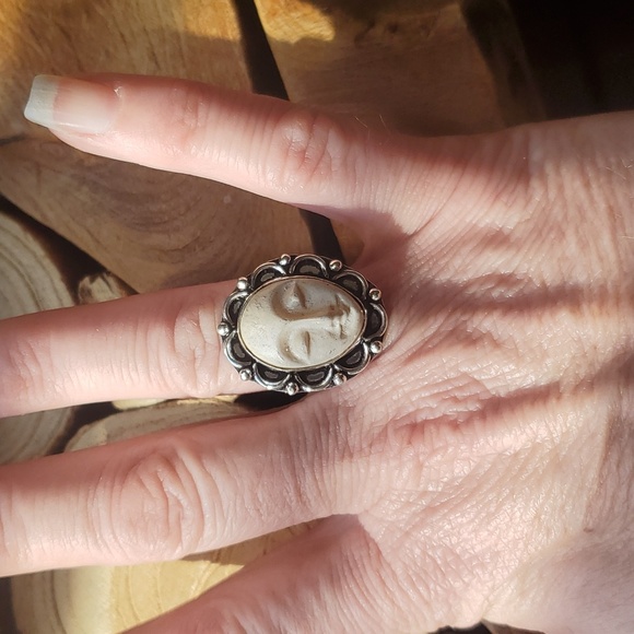 New Carved Goddess Face 925 Silver Ring. - Picture 8 of 9